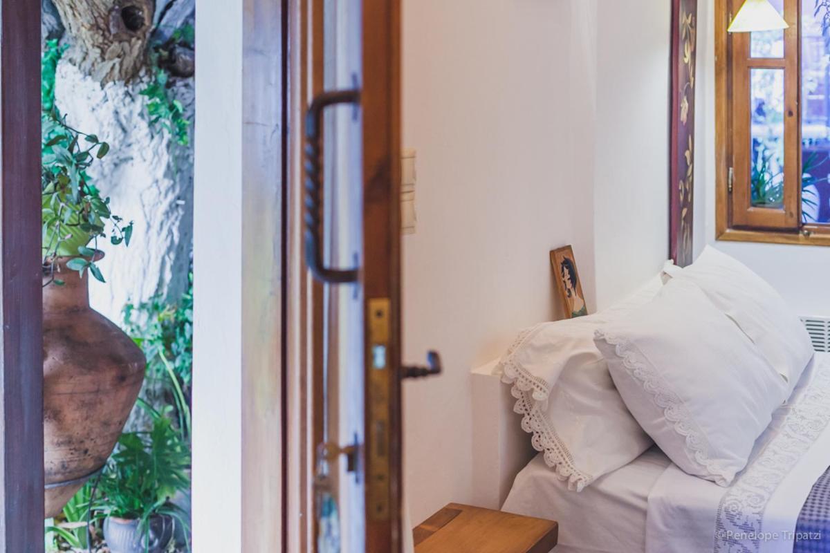 Small Guesthouse In The Garden Amarynthos Luaran gambar